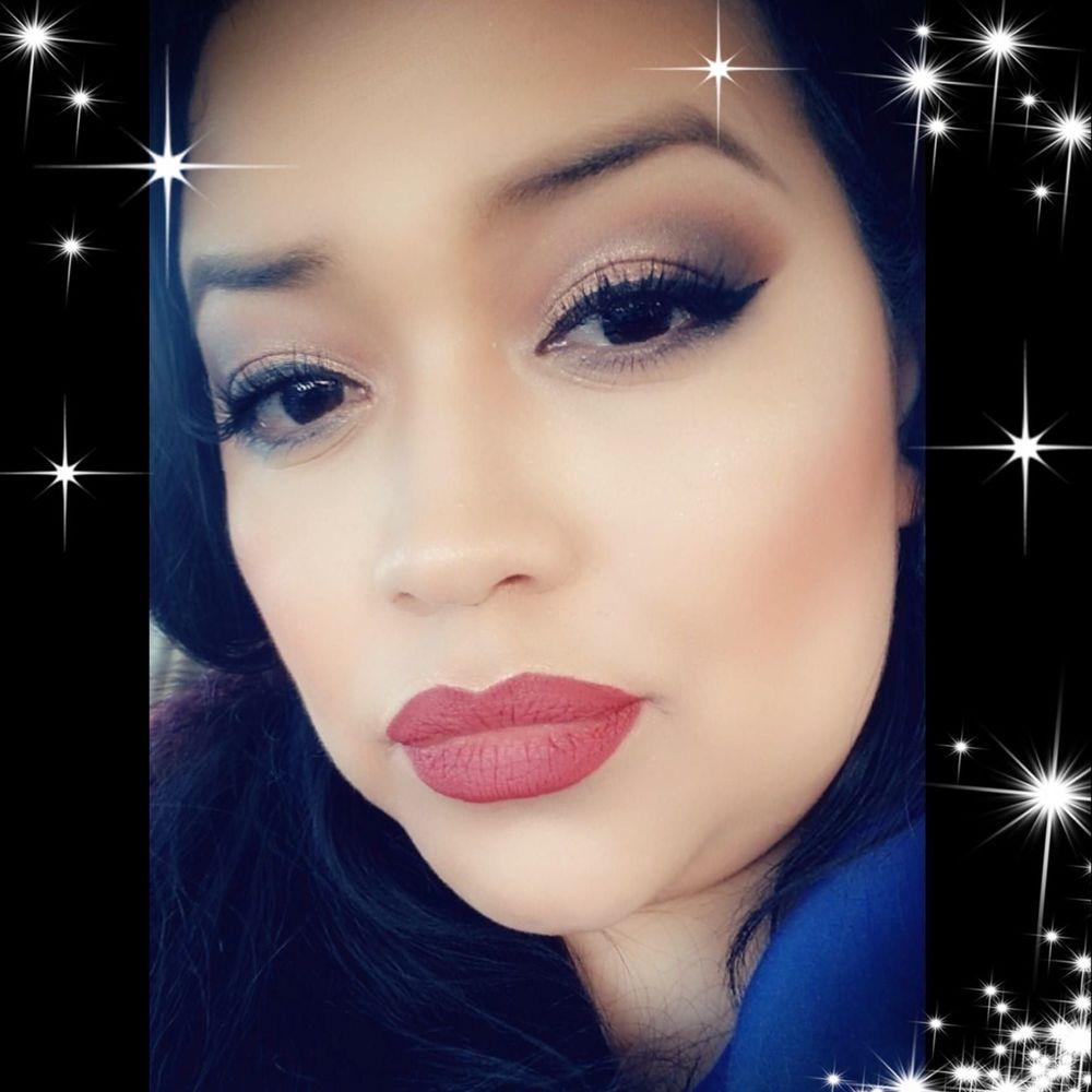 Meet your Posher, Jackeline